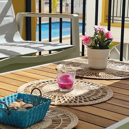 Sun Paradise Molino Blanco * トレビエハ